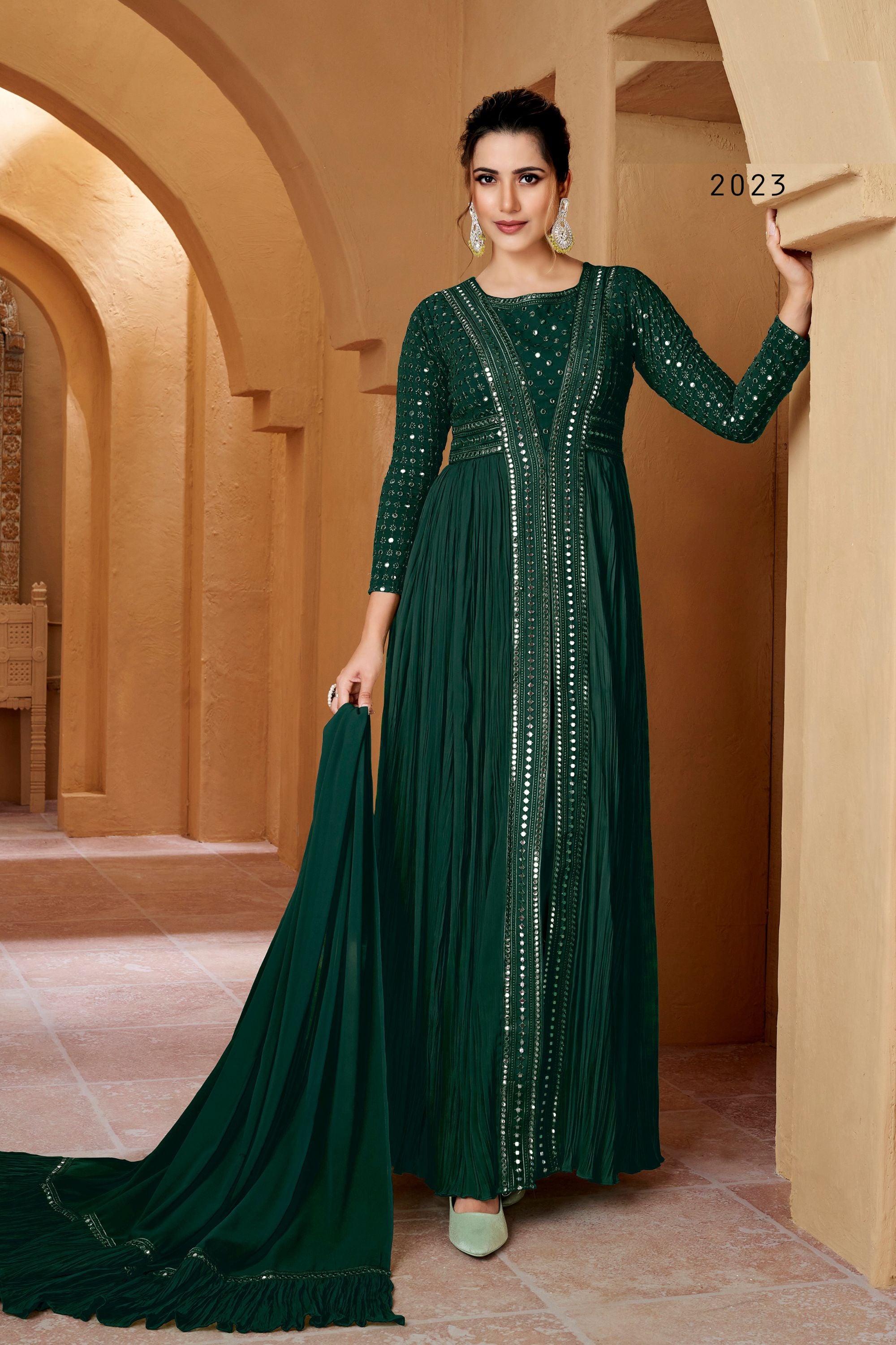 Pakistani Wedding Bridal Dresses: Green Anarkali Gown HATKE BRIDE Pakistani Wedding Bridal Dresses: Green Anarkali Gown HATKE BRIDE