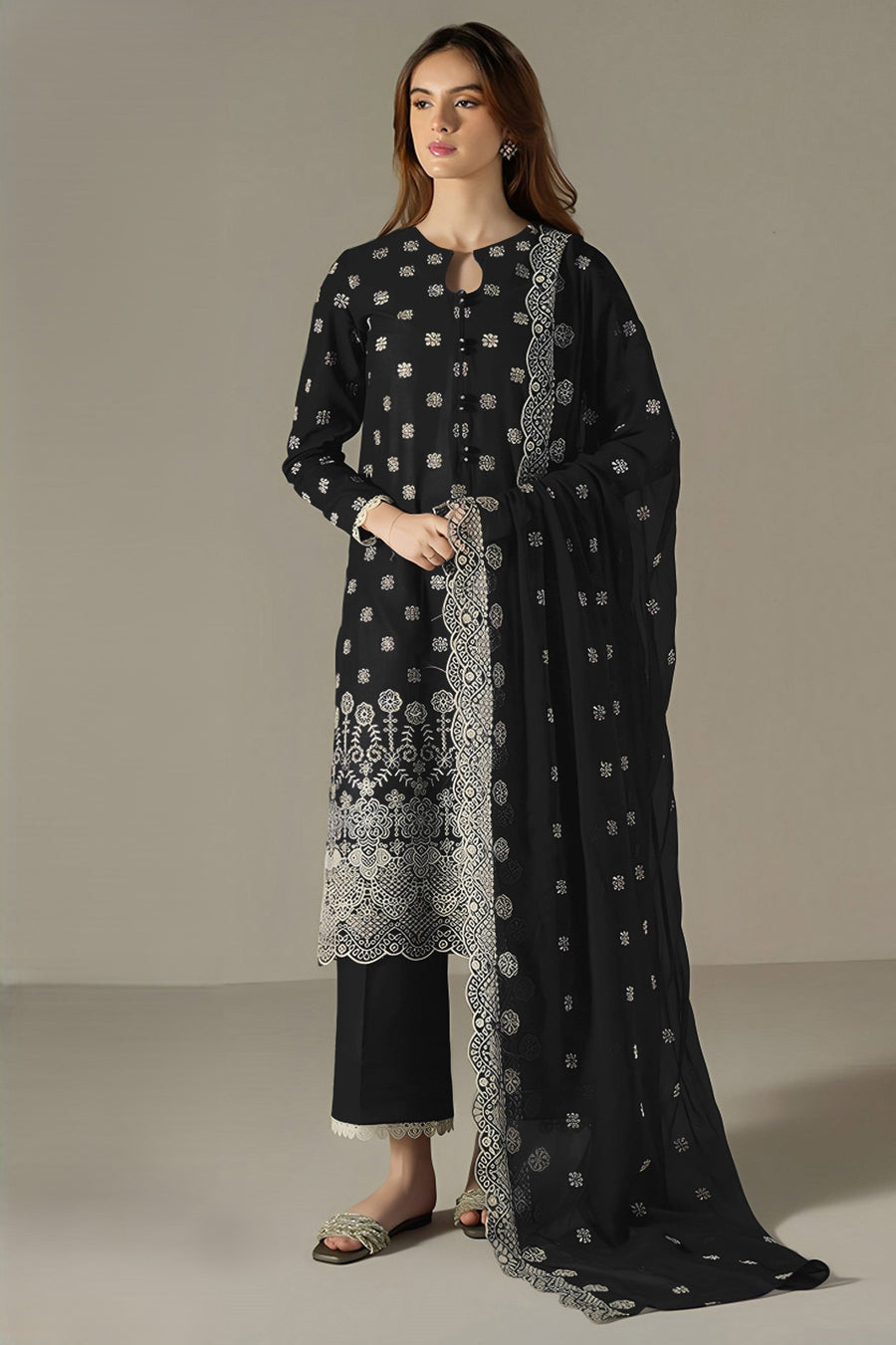 Black Georgette Kameez With Pant For Indian & Pakistani Wedding Festival - Embroidery Work