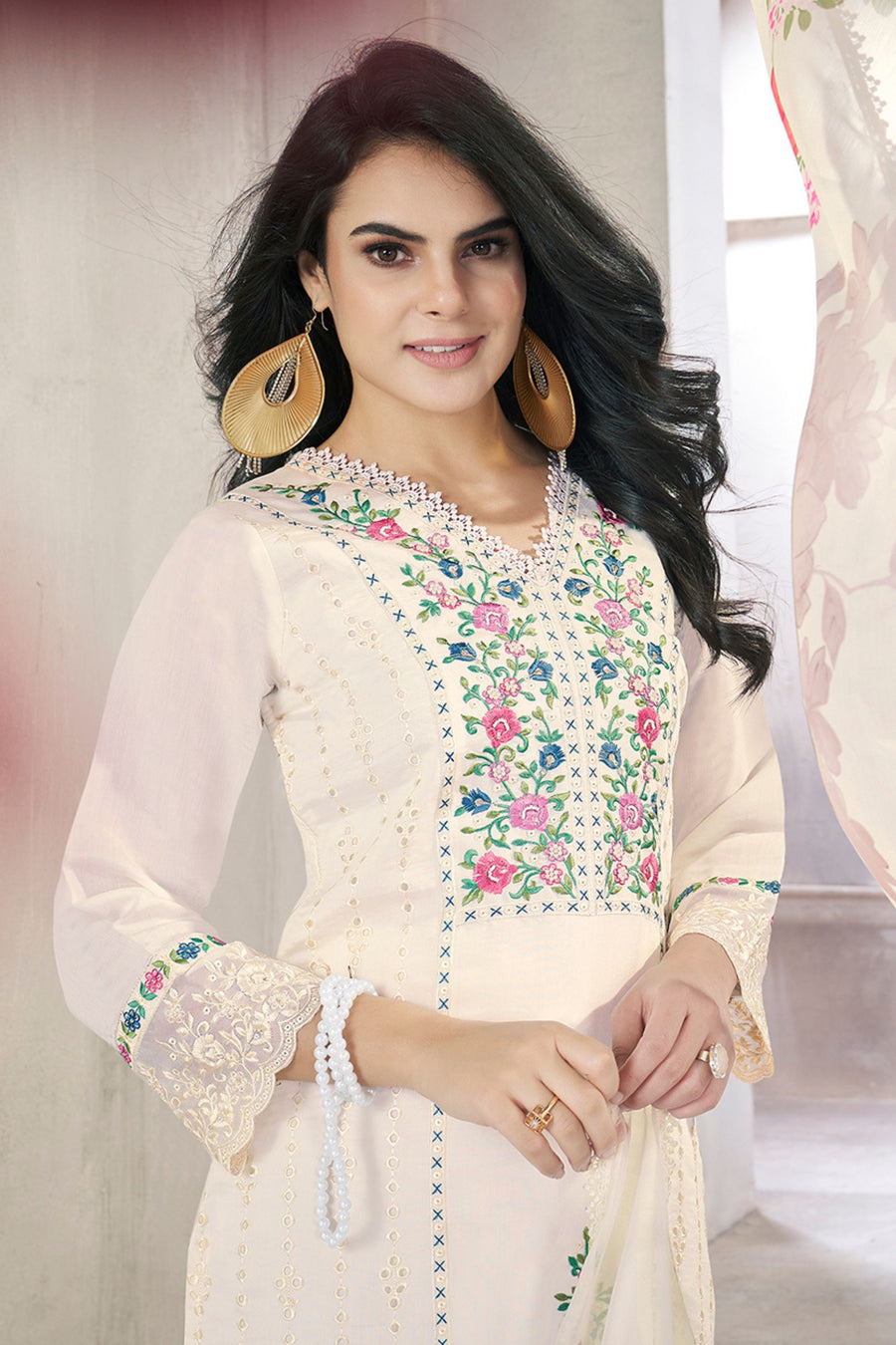 White Viscose Silk Kameez with Pant Suit For Indian Festivals & Pakistani Weddings - Embroidery Work. Print Work