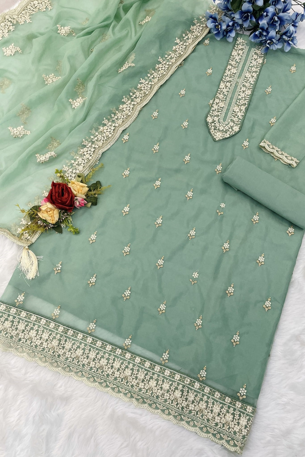 Green Organza Silk Kameez With Pant For Indian & Pakistani Wedding Festival - Embroidery Work