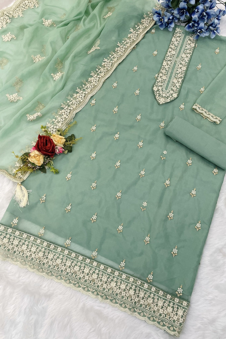 Green Organza Silk Kameez With Pant For Indian & Pakistani Wedding Festival - Embroidery Work