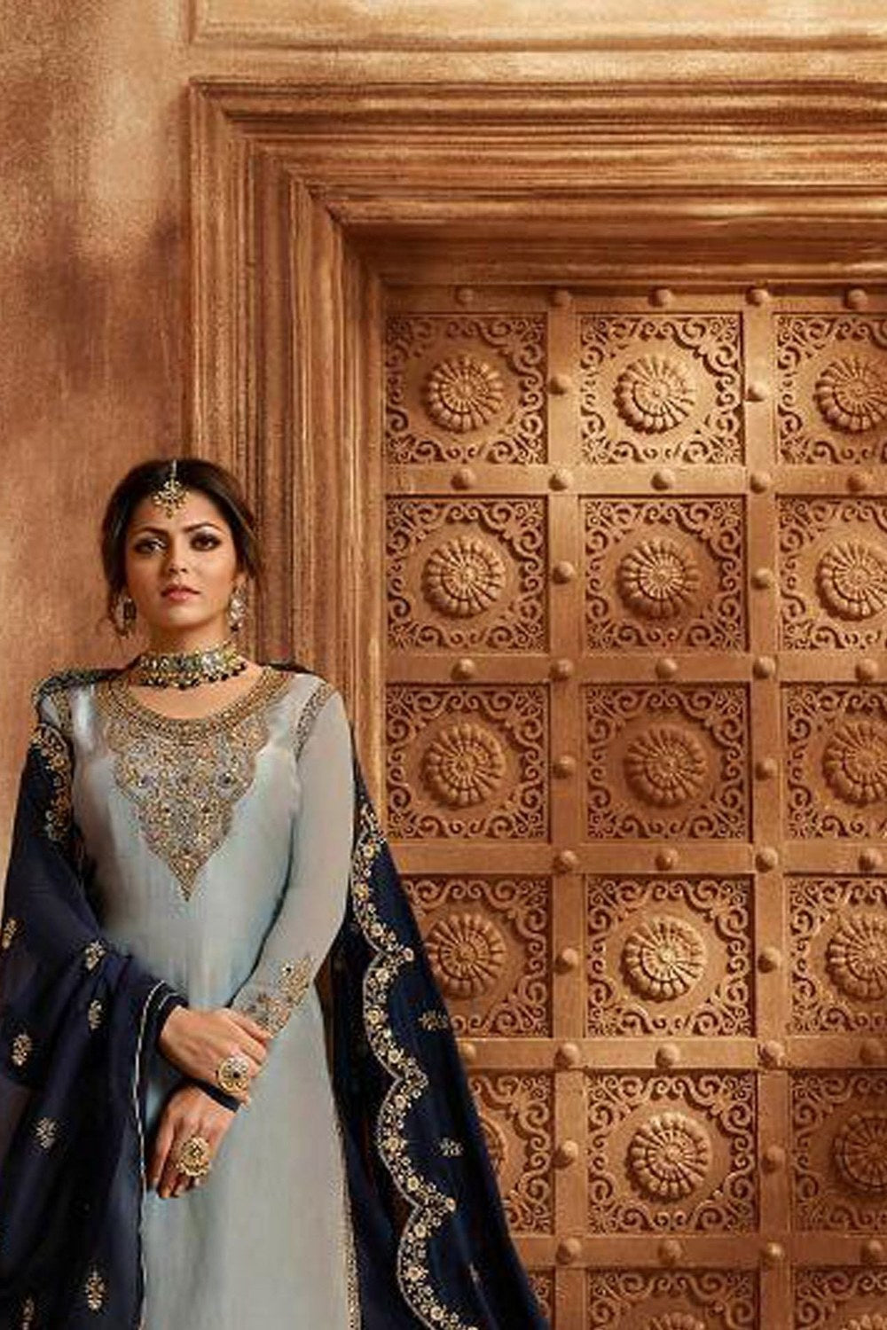 Light Gray Pakistani Satin Georgette Salwar Kameez For Wedding Festival Embroidery Work - close-up view