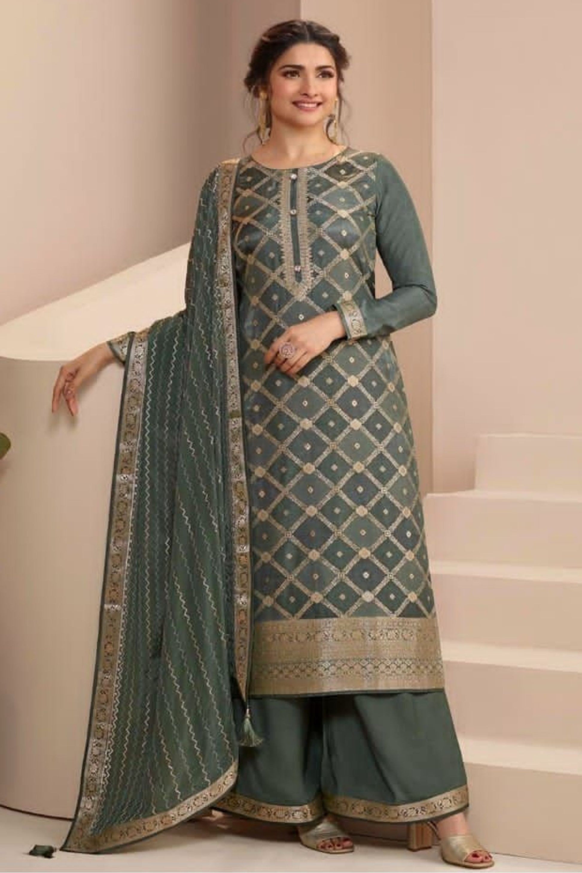 Gray Zari Dola Jacquard Salwar Kameez Suit For Indian Festivals & Pakistani Weddings Dress