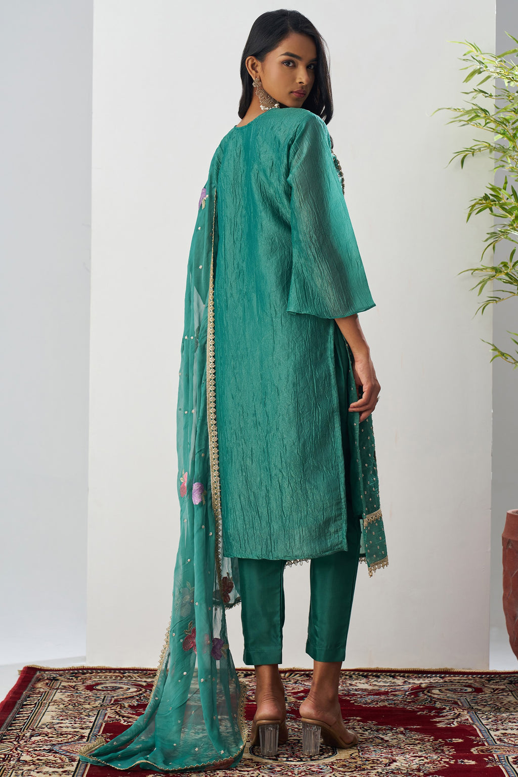 Green Crush Silk Straight Suit Kameez With Pant For Indian & Pakistani Wedding Festival - Embroidery Work