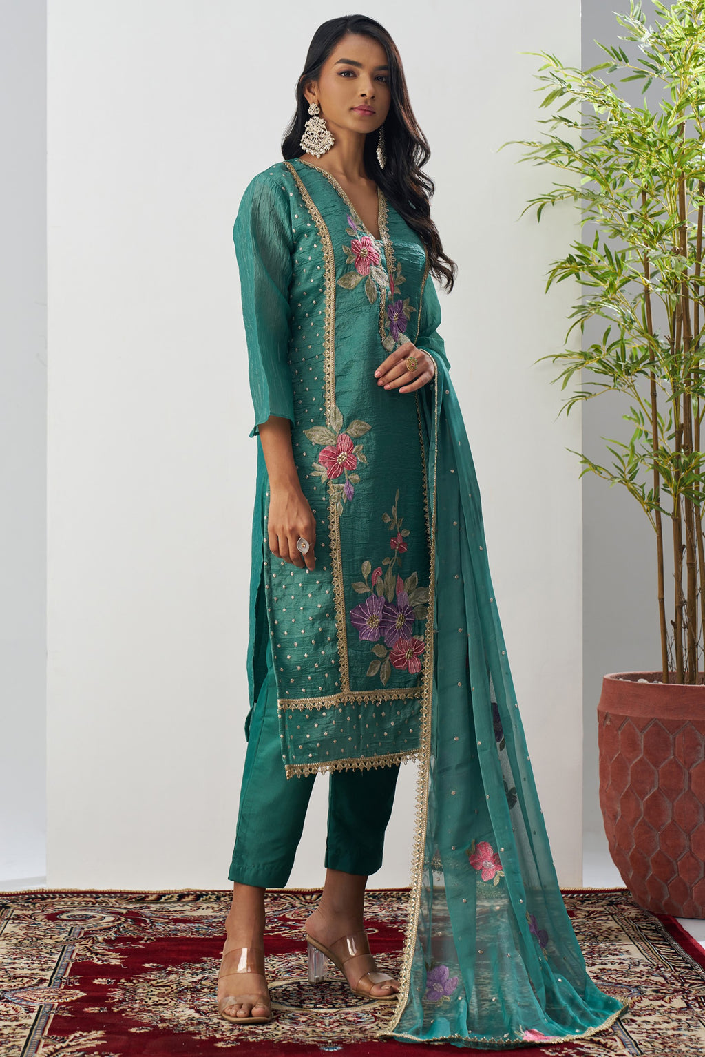 Green Crush Silk Straight Suit Kameez With Pant For Indian & Pakistani Wedding Festival - Embroidery Work