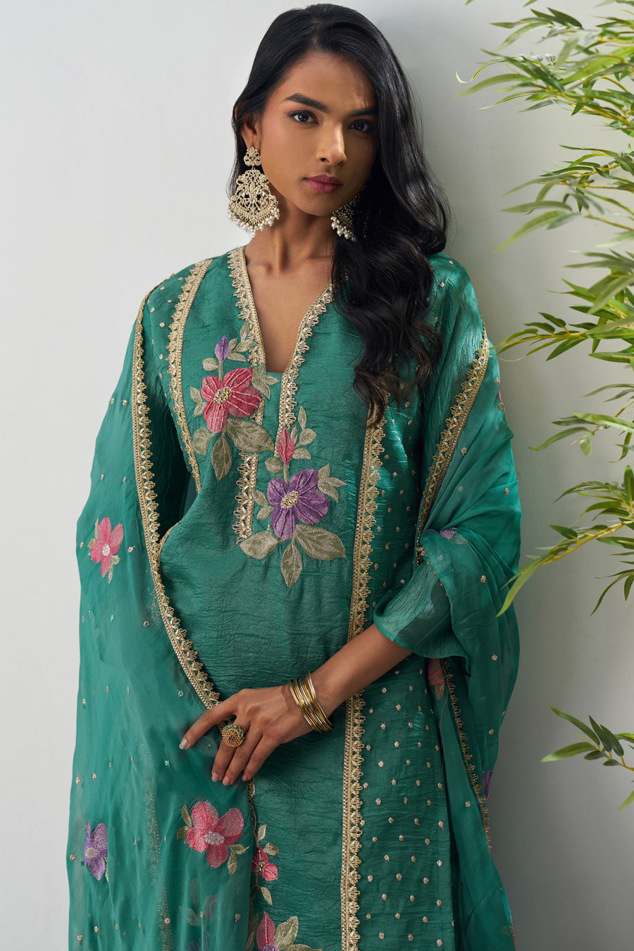 Green Crush Silk Straight Suit Kameez With Pant For Indian & Pakistani Wedding Festival - Embroidery Work