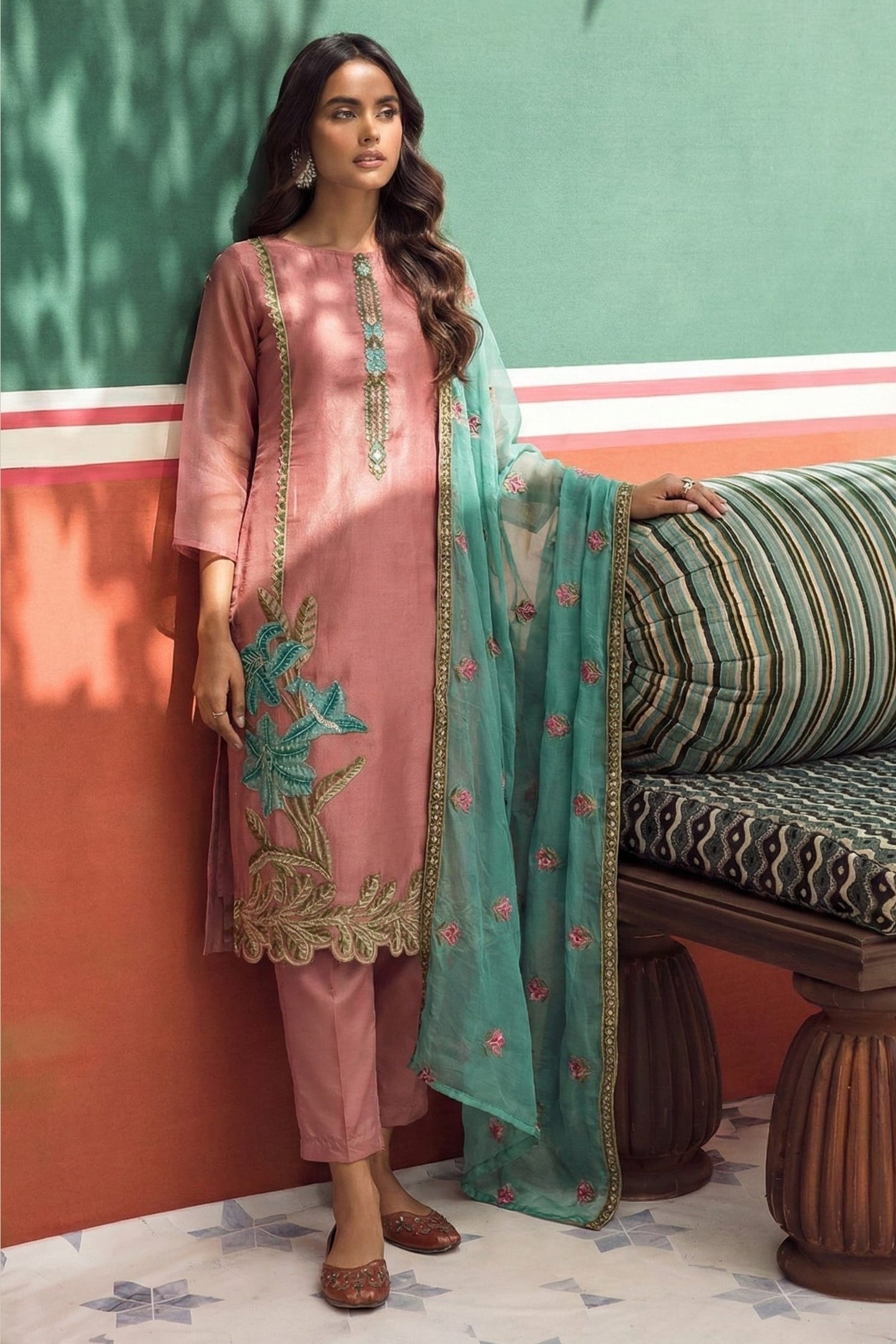 Pink Fancy Zari Fabric Kameez With Pant For Indian & Pakistani Wedding Festival - Embroidery Work
