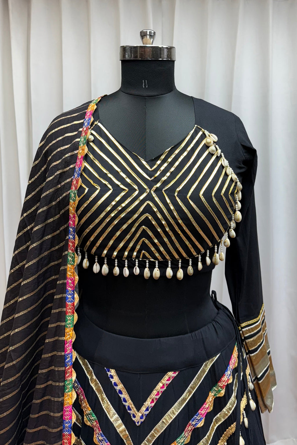 Black Viscose Cotton Navaratri Garba Chaniya Choli For Indian 8 Meter Flair - Lace Work, Jacquard Work