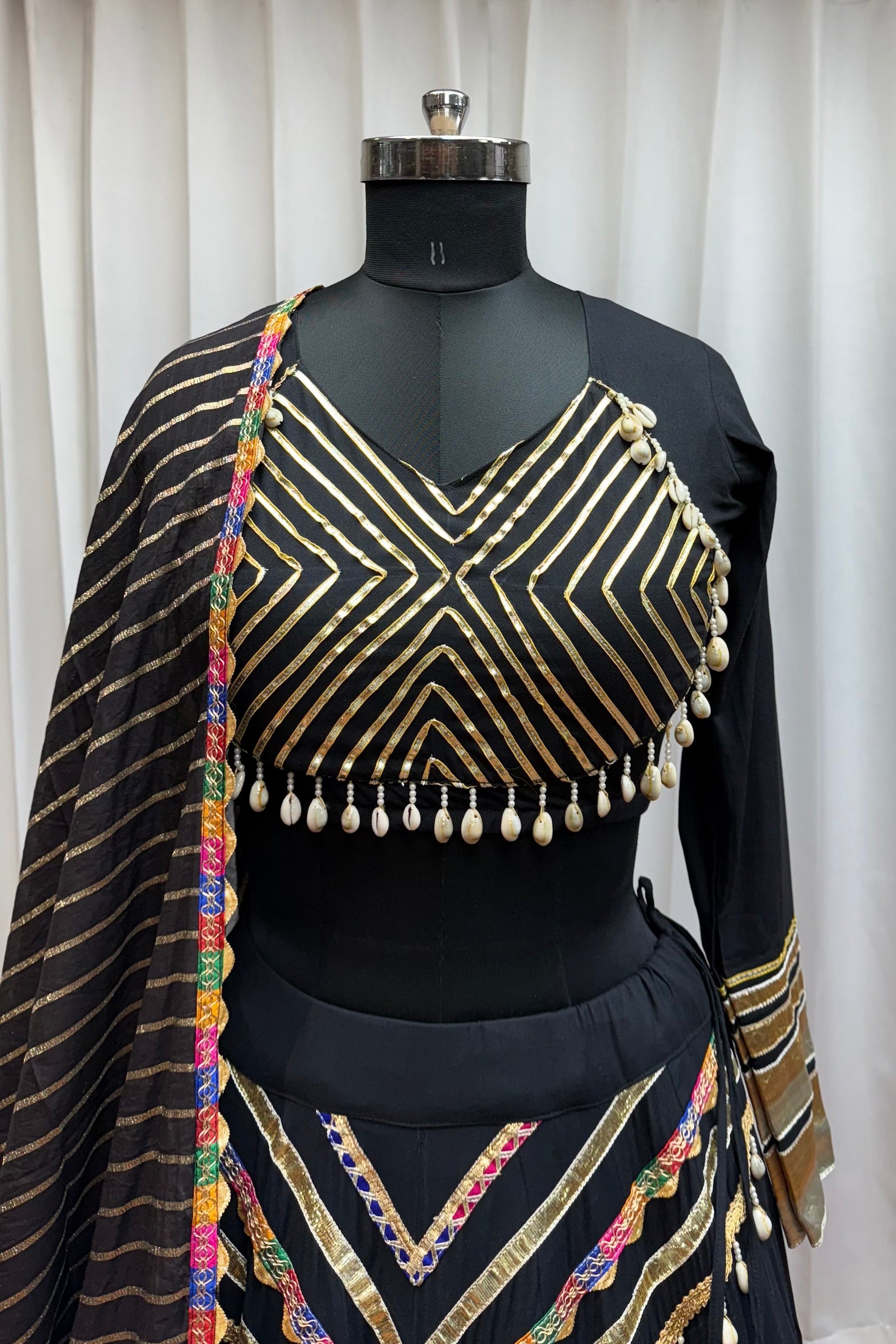 Black Viscose Cotton Navaratri Garba Chaniya Choli For Indian 8 Meter Flair - Lace Work, Jacquard Work