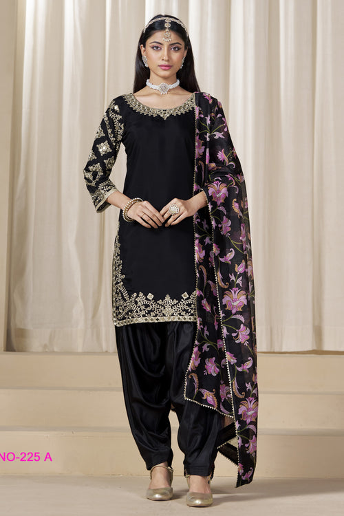 Black Chinon Silk Pakistani Skirt Suits for Weddings with Mirror and Zari Work