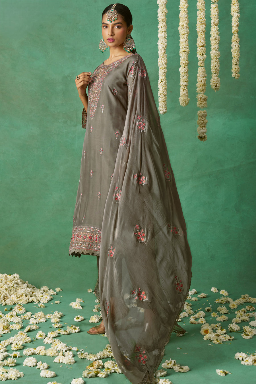 Gray Organza Kameez with Pant & Chiffon Dupatta For Ladies Indian Festivals & Weddings - Thread Embroidery Work