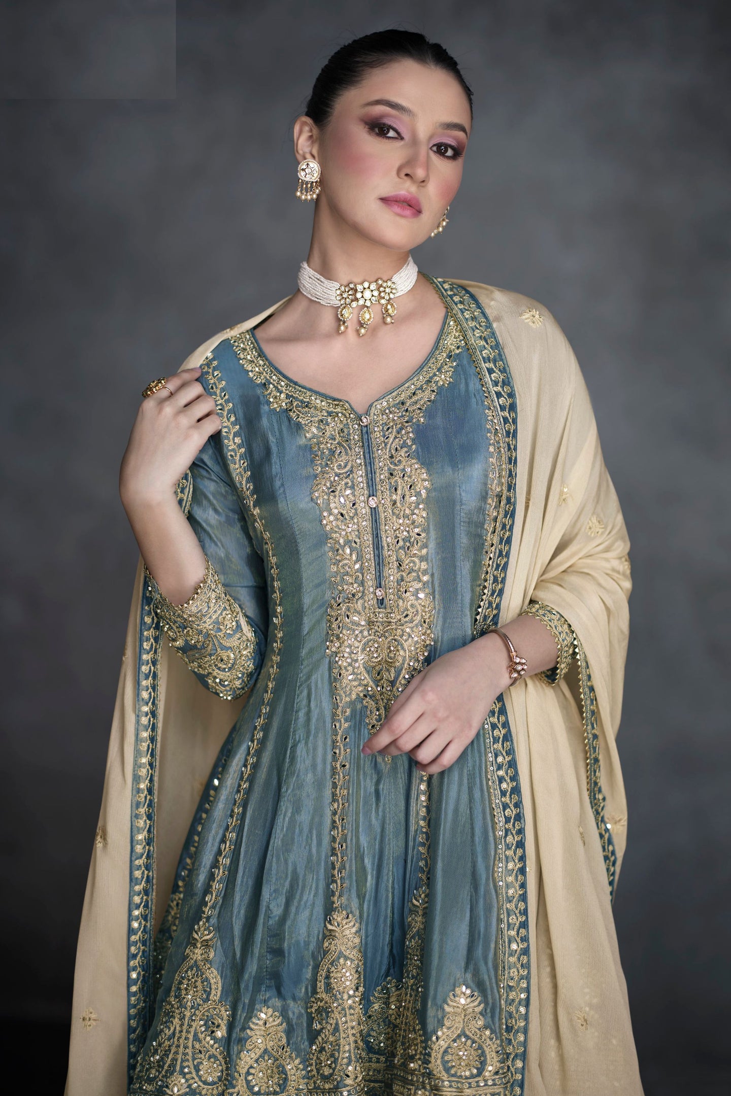 Grey Organza Kameez With Pant For Indian Suit Festivals & Pakistani Weddings - Embroidery Work RTS