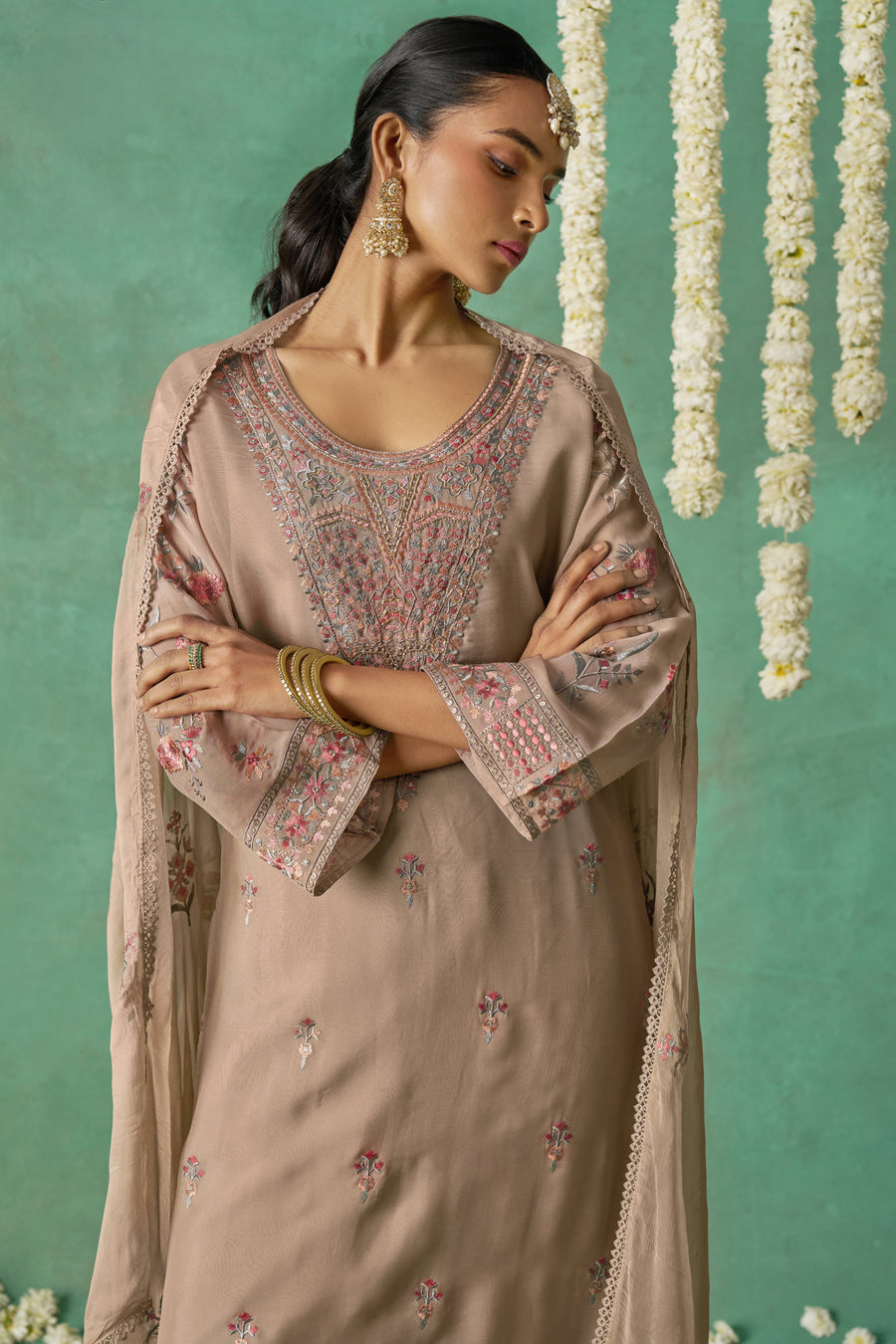 Dusty Rose Organza Kameez with Pant & Chiffon Dupatta For Ladies Indian Festivals & Weddings - Thread Embroidery Work
