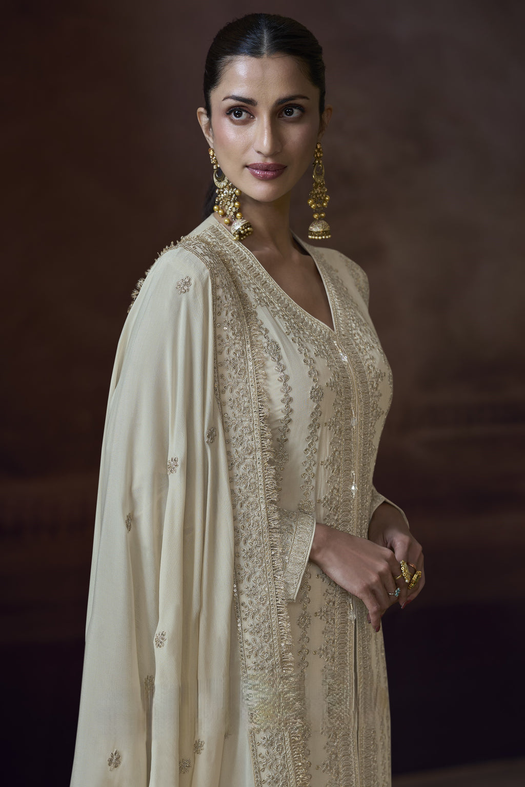 Off White Chinon Silk Kameez with Pant For Indian Festivals & Weddings - Embroidery Work