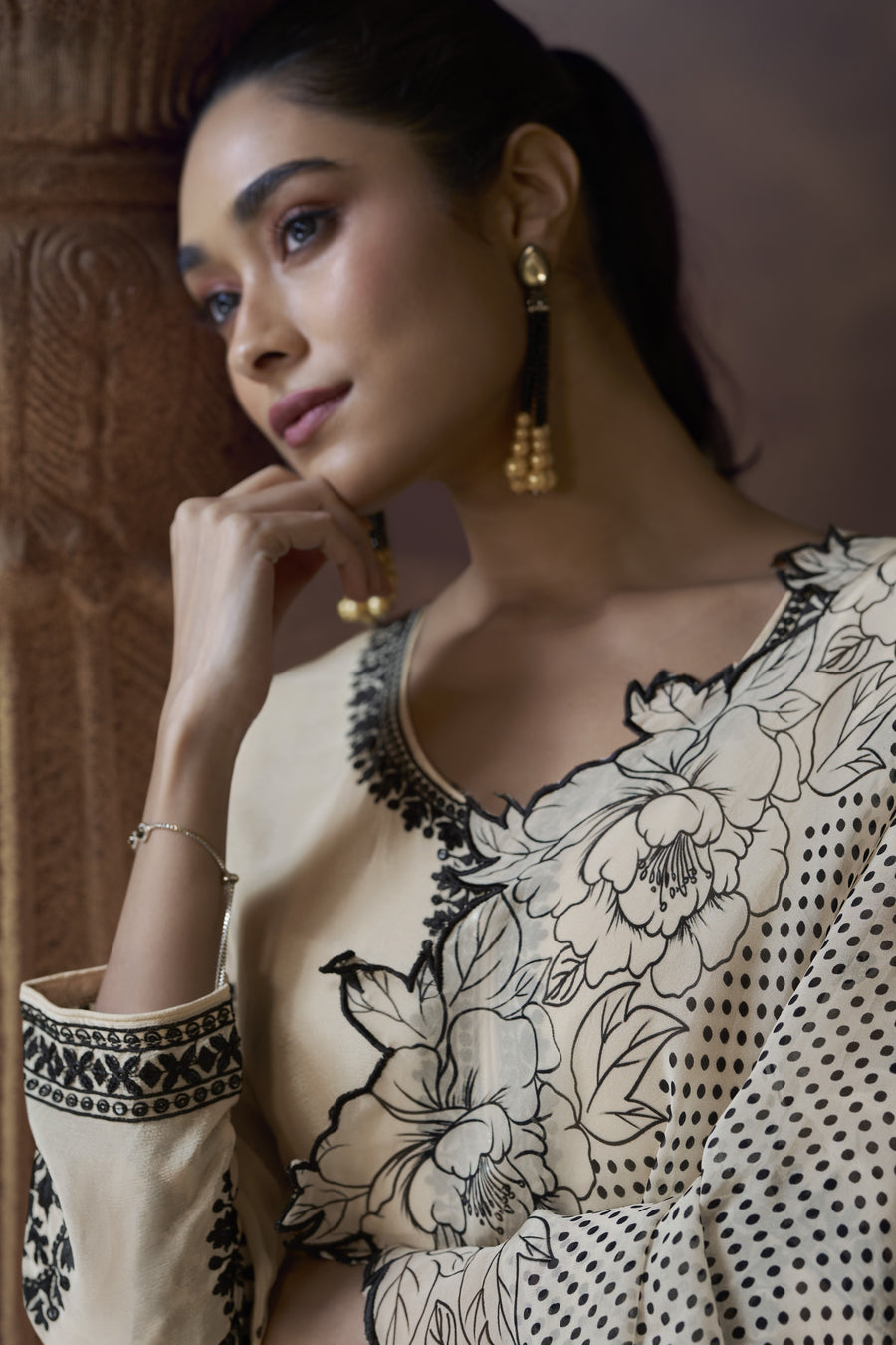 Off White Chinon Silk Kameez with Pant For Indian Festivals & Weddings - Embroidery Work