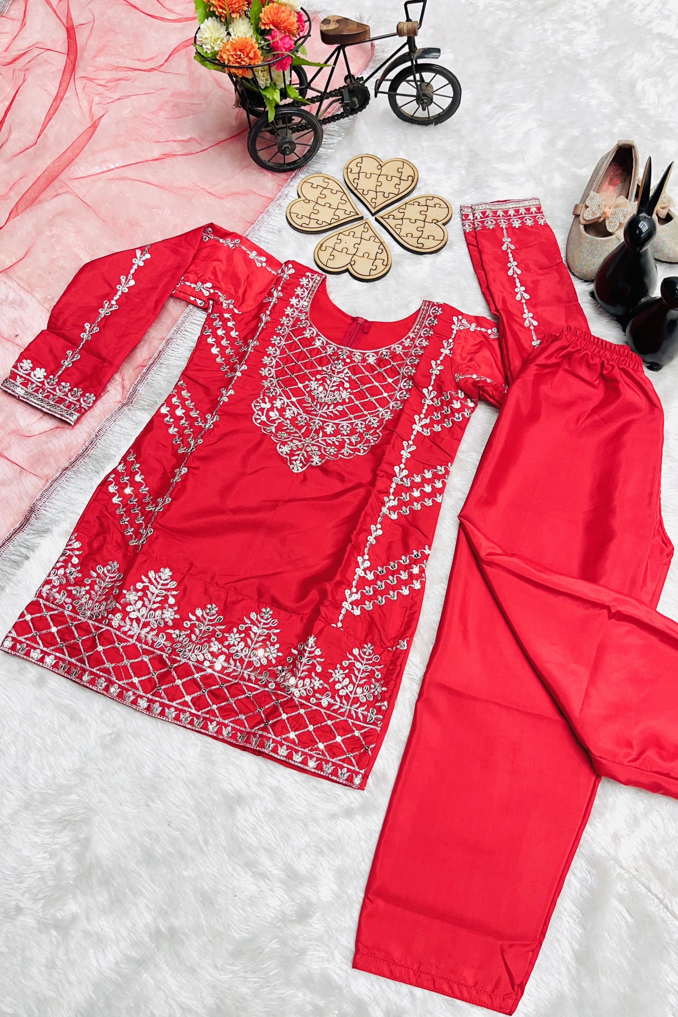 Pink Crepe Silk Kids Wear Girls Kameez with Pant & Dupatta Suit for Kids for Festivals & Wedding - Thread & Sequence Embroidery Work