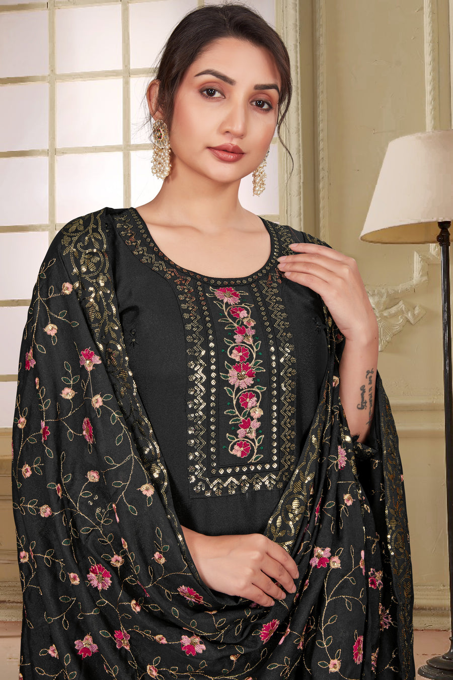 Black Georgette Kameez with Pant For Indian Wedding & Festival - Embroidery Work