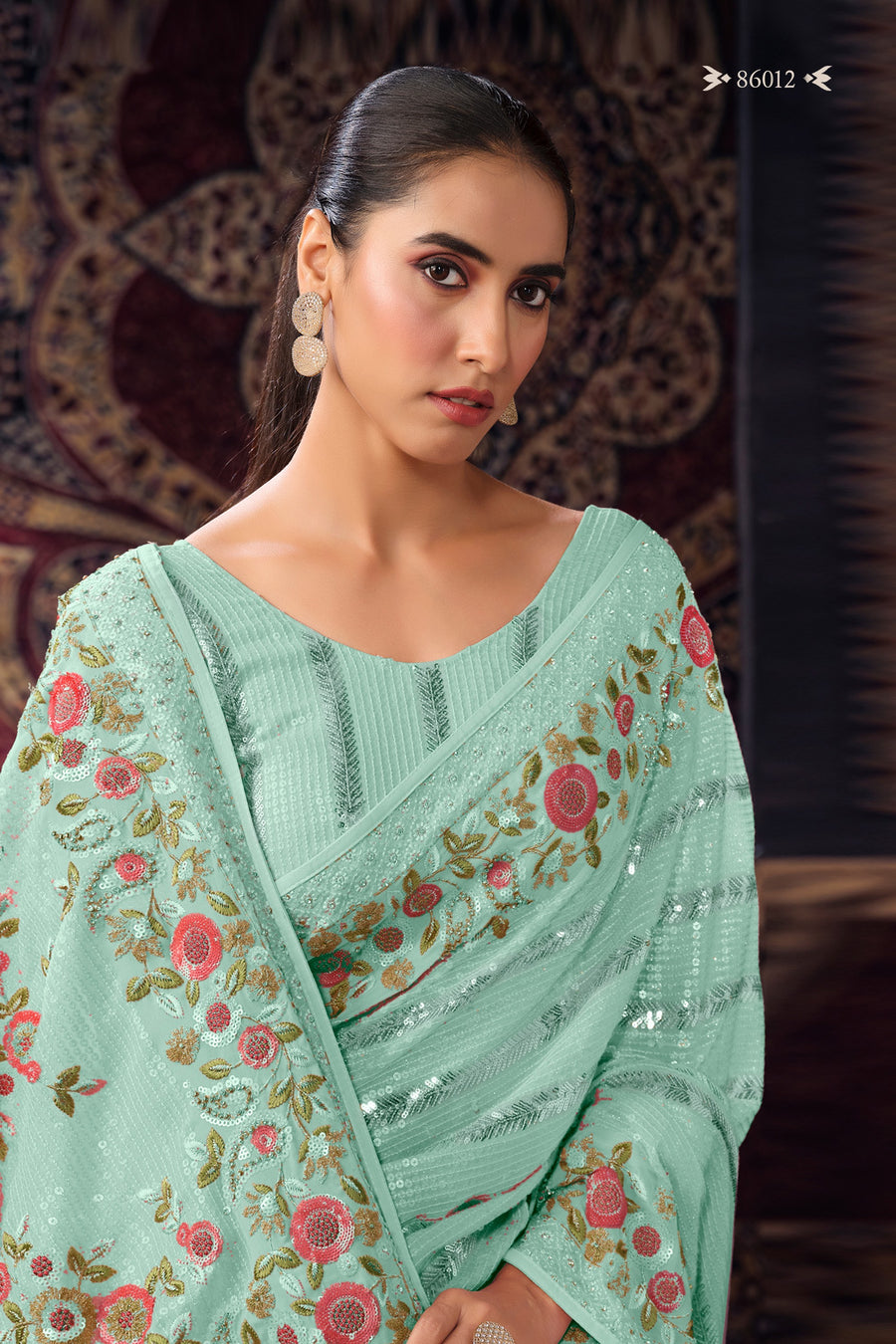 Bruid in Een Rode Sari. Prachtige Traditionele Indiase Bruiloft. De Bruid in Een Rode Sari. Prachtige Traditionele Indiase Bruiloft. De