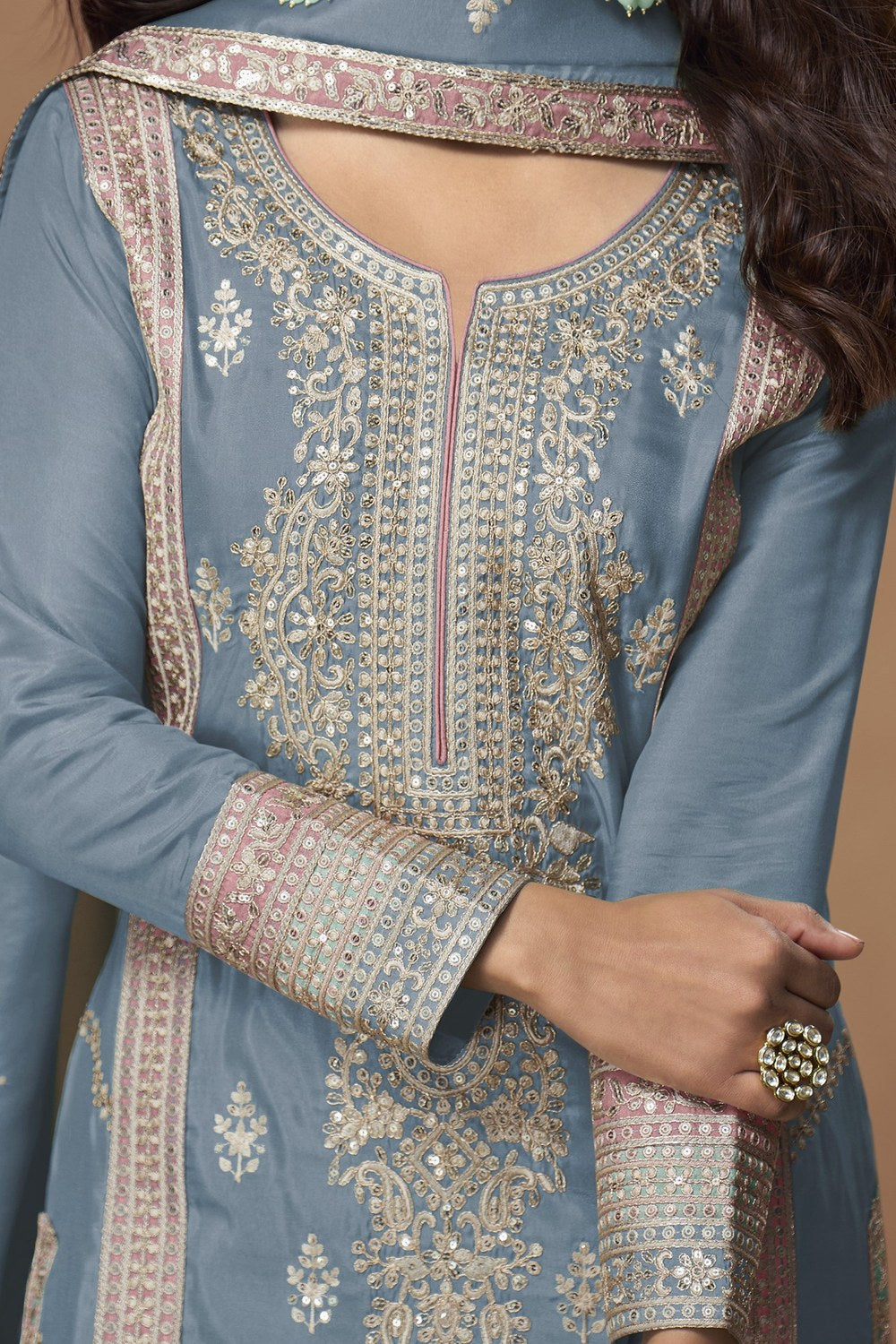 Light Gray Simmer Silk Kameez with Pant For Indian Festivals & Weddings - Embroidery Work - hem and footwear detail