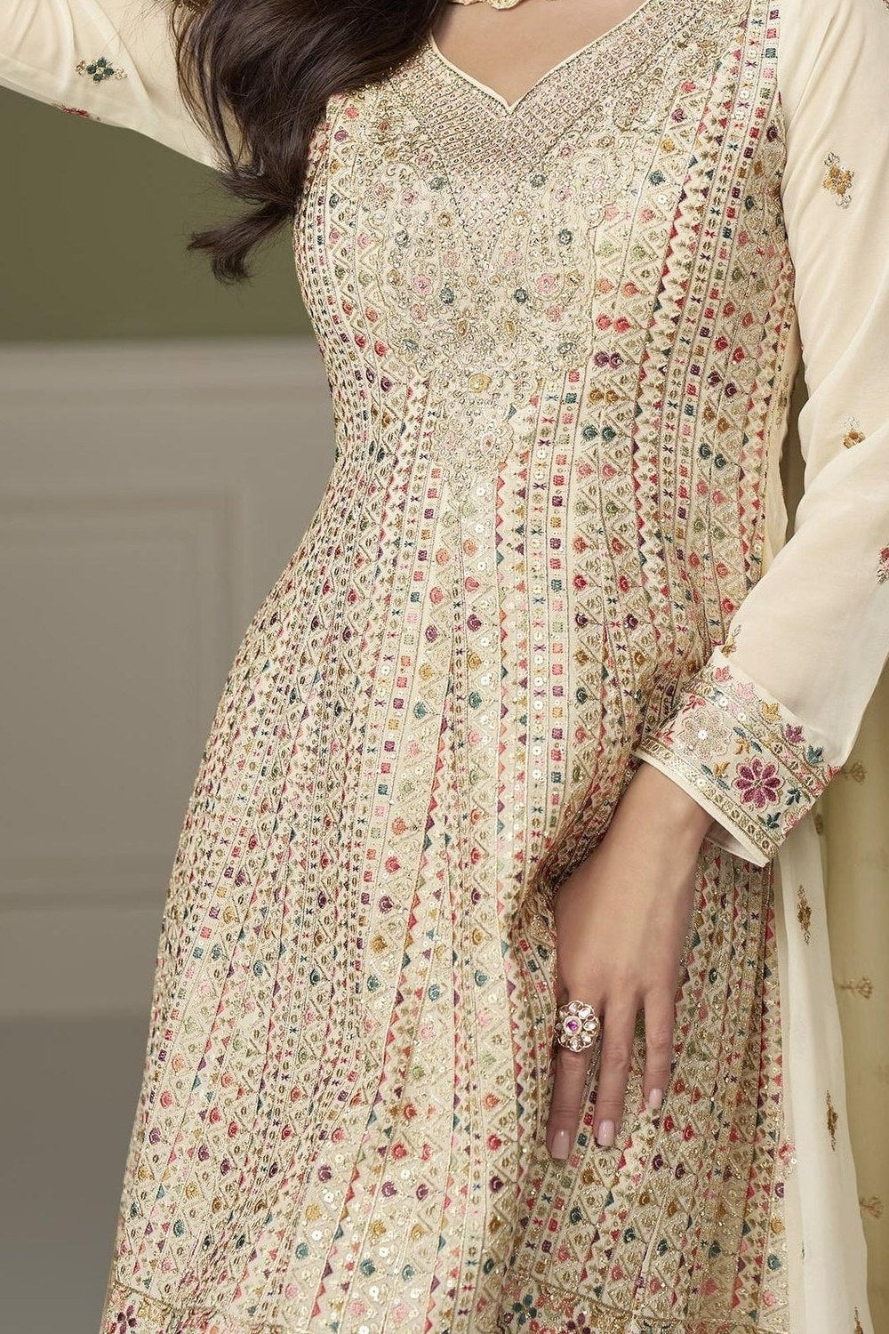 Cream Georgette Kameez With Palazzo For Indian & Pakistani Wedding Festival - Thread & Sequins Embroidery Work, Swarovski Work - hem and footwear detail