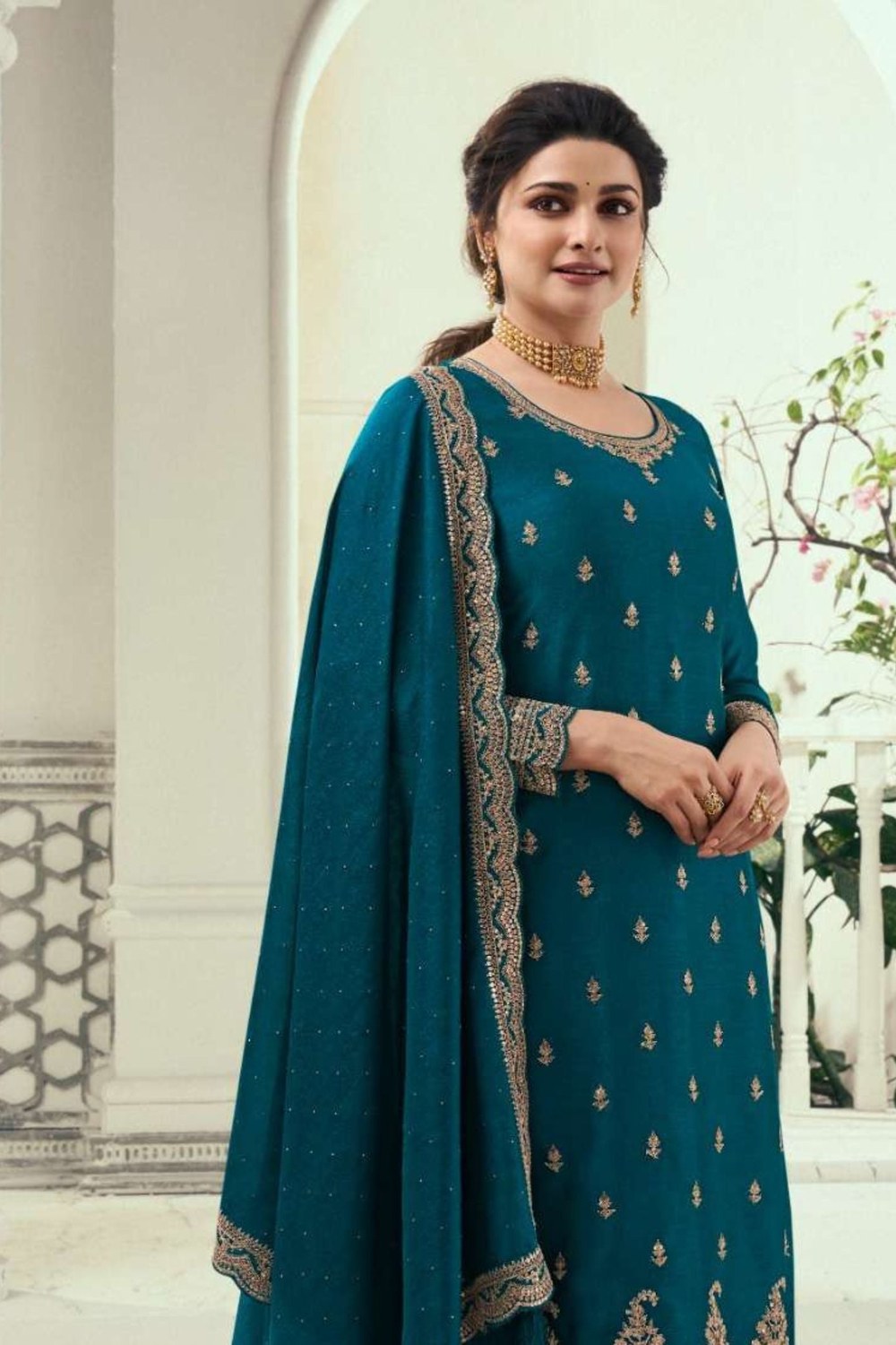 Teal Georgette Silk Kameez with Pant Suit For Indian Festivals & Weddings - Thread Embroidery Work - close-up view