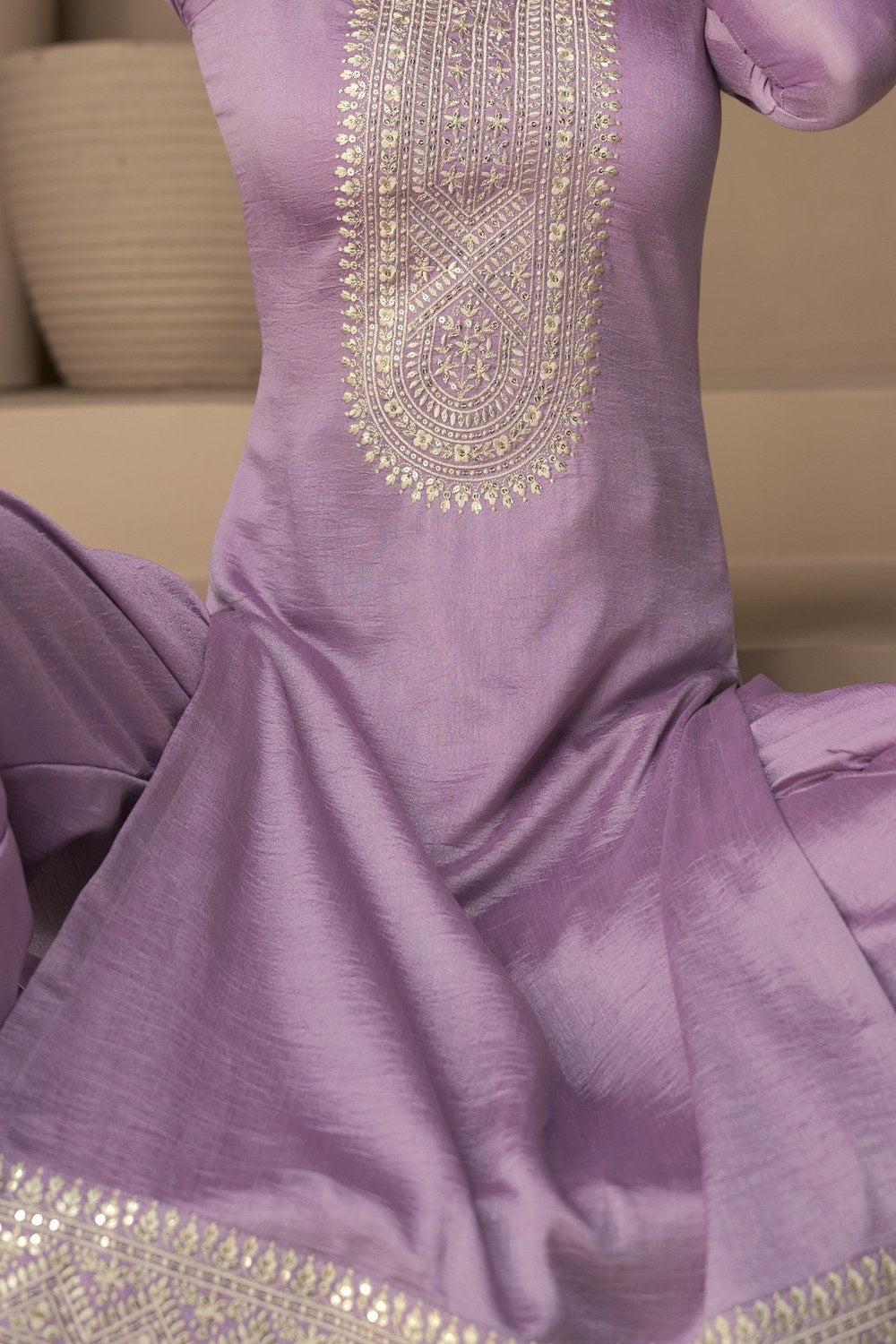 Purple Chinon Silk Kameez Pant Suit For Indian Festivals & Weddings - Thread Embroidery Work RTS - hem and footwear detail