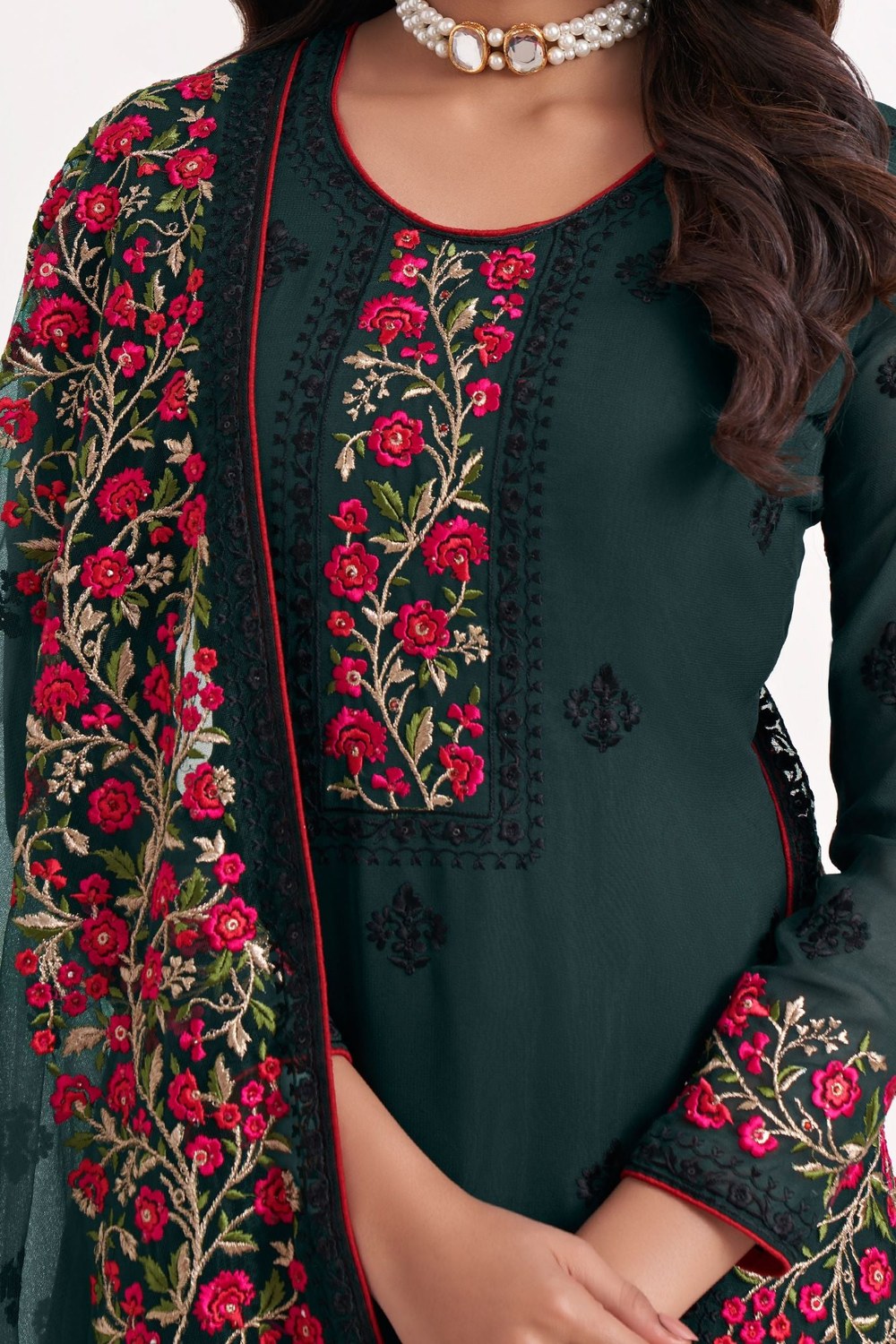 Green Georgette Kameez With Pant For Indian Festivals & Weddings - Sequence Embroidery Work, Thread Embroidery Work, Stone Work, Zari Work - hem and footwear detail